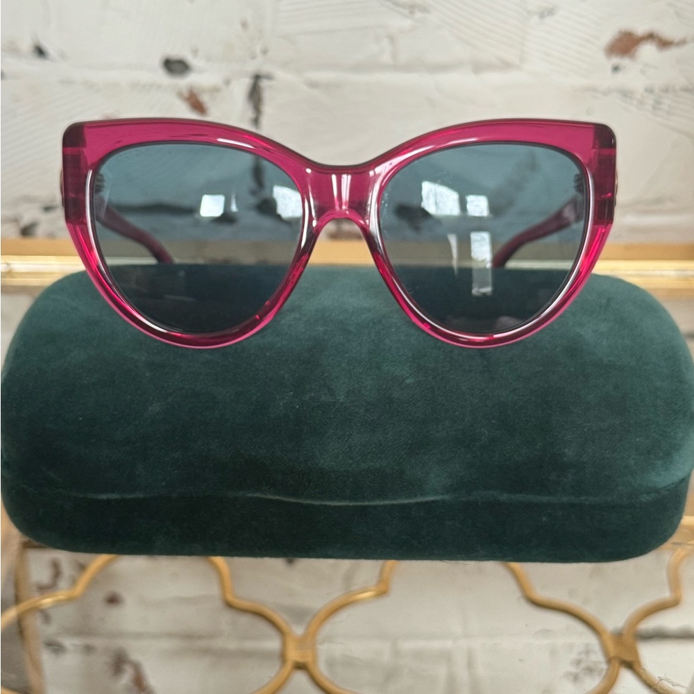 Gucci Fuchsia pink red translucent 56mm cat eye sunglasses 😎